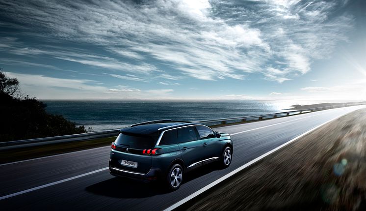 Nya Peugeot 5008 SUV