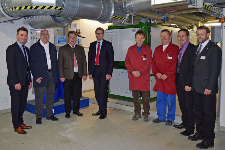 Das Kreiskrankenhaus Zwiesel setzt weiter auf Energieeffizienz und hat sich für die Bayernwerk Natur GmbH als Partner für den Neubau einer Kraft-Wärme-Kopplungsanlage (KWK) zur gekoppelten Strom- und Wärmeerzeugung entschieden.