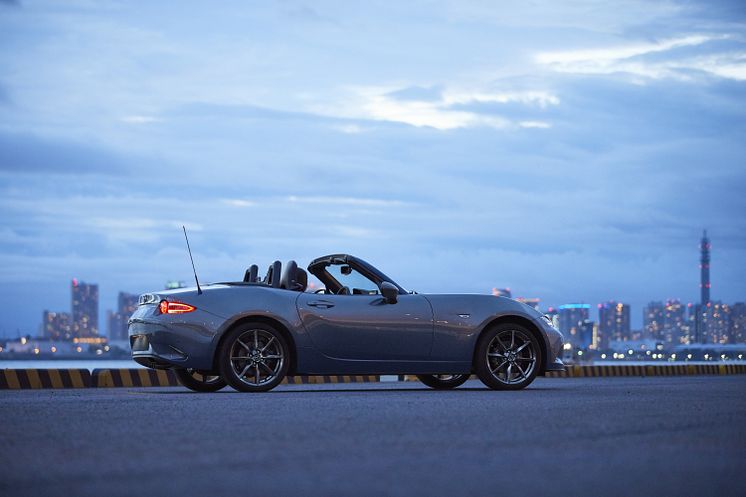 Mazda MX-5 2021