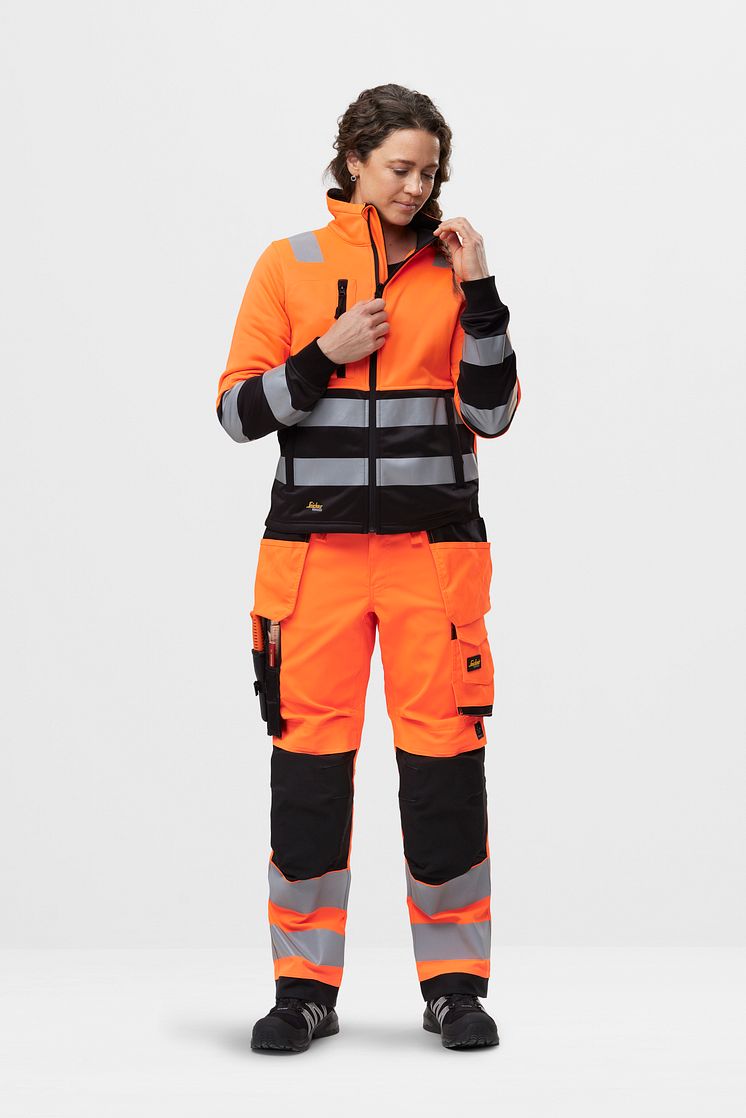 6743 High-Vis Stretchbukse med hylsterlommer for dame, Klasse 2 og 8073 High-Vis Jakke for dame, Klasse 2