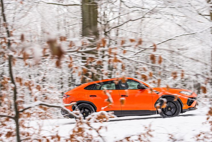 Lamborghini Winter Drive 2022