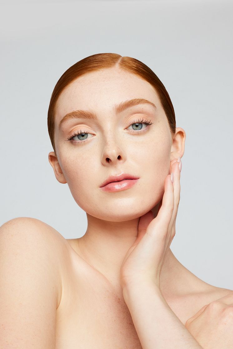 Jane Iredale Skintuition SPF 30 Radiance-Boosting Liquid Foundation