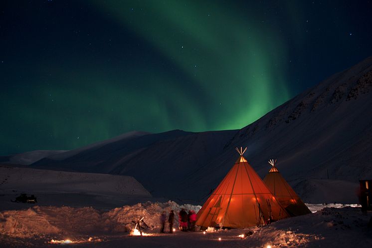 Svalbard - Northern Lights - Photo - Marcela Cardenas -www.nordnorge.com.jpg