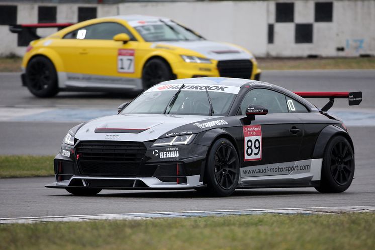 Audi TT cup #89 Mikaela Åhlin-Kottulinsky og #17 Nicolaj Møller Madsen