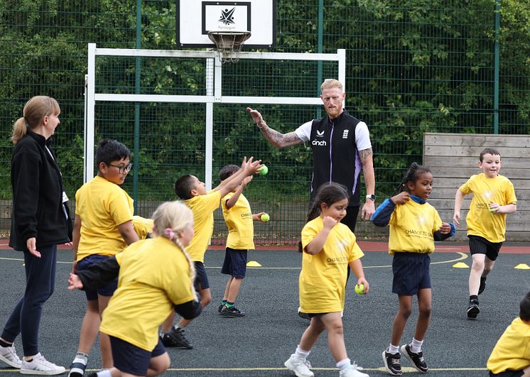 Ben Stokes at Hawthorn Primary School 3.jpg