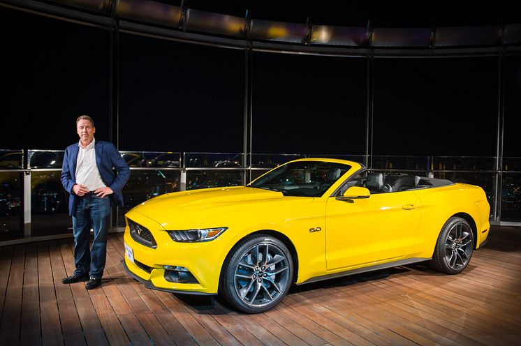 Ford viste muskler ved å plassere Mustang  på toppen av verdens høyeste bygning Burj Khalifa i Dubai