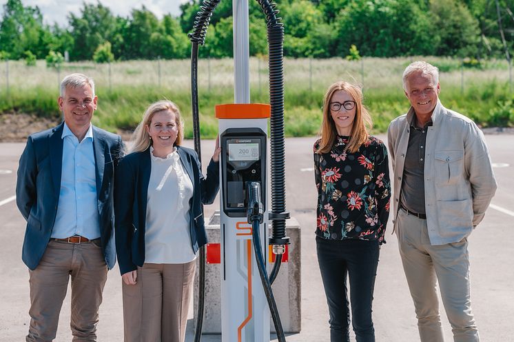 Invigning laddstation Ättekulla