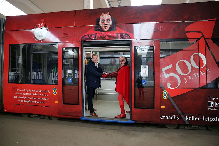 Auerbachs Keller - Jubiläumsstraßenbahn - René Stoffregen und Mephisto