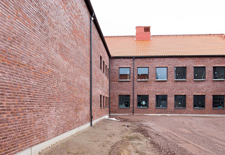 Nova taktegel på den nya rättspsykiatriska kliniken i Vadstena.