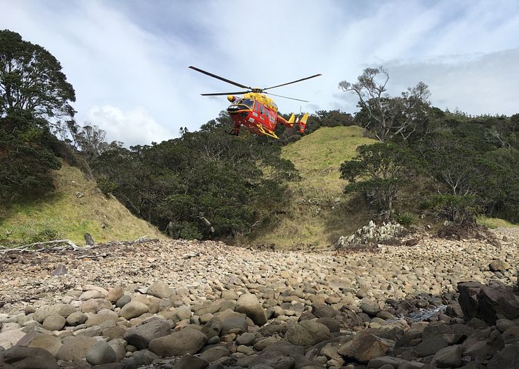 Hi-res image - ACR Electronics - the rescue helicopter arrives to help Dylan Holzheimer