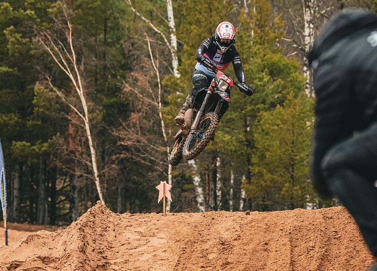 Amanda och Martin = hundra procent i enduro
