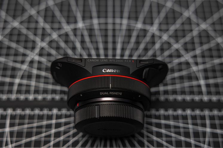 Canon RF 5.2mm F2.8L DUAL FISHEYE lens_6
