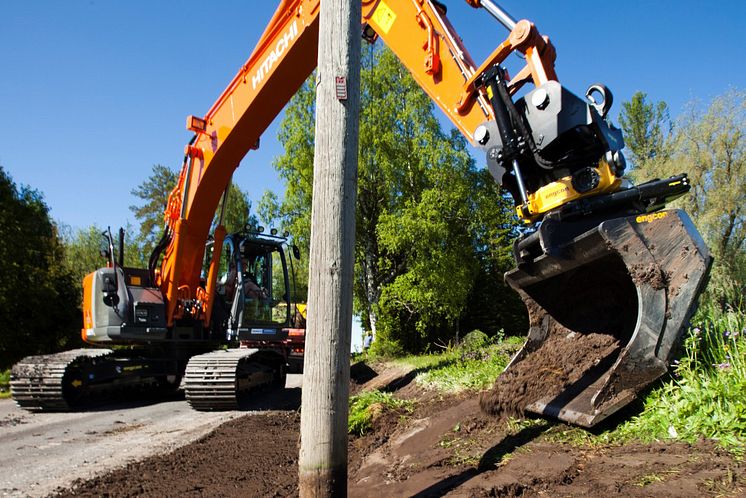 engcon - tiltrotator EC226