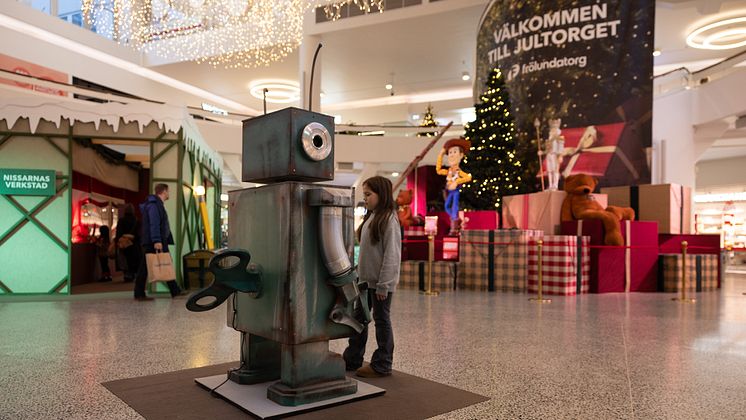 Julrimsroboten på Jultorget, Frölunda Torg