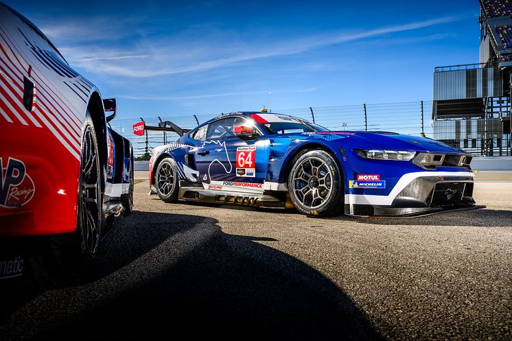 Mustang GT3 Daytona test 2023 (21)