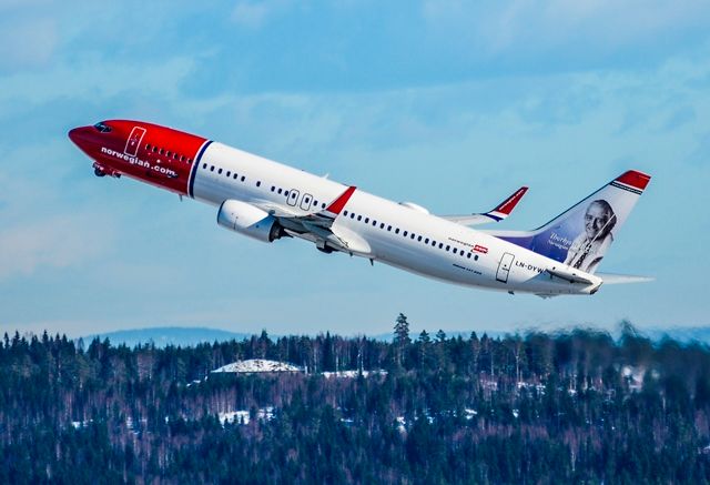 Norwegian aircraft 737-800