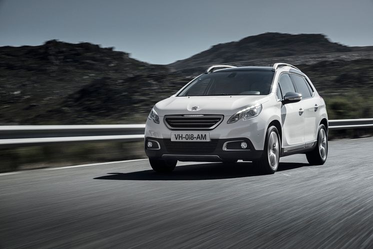 Sverigepremiär för nya crossovern Peugeot 2008