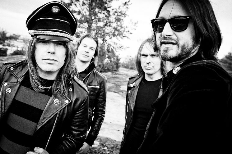 IMPERIAL STATE ELECTRIC - nya Pop War bilder! Bild 3