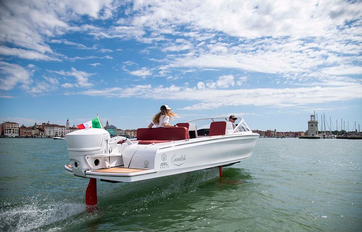 Candela C-7 in Venice