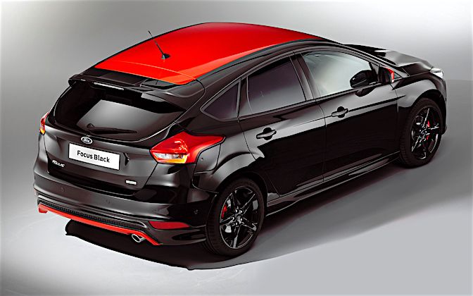 A Ford a nyílt héten bemutatja a stílusos és sportos Focus Red&Black Edition modellváltozatokat