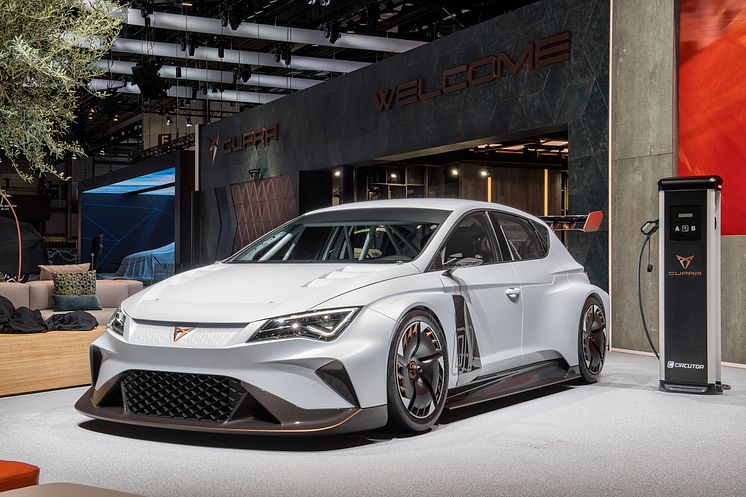 CUPRA E-racer