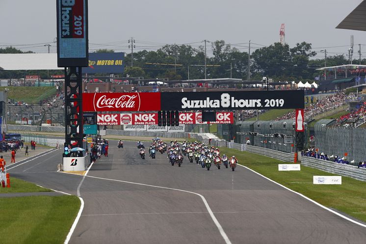 2019072904_001xx_SUZUKA8H_4000