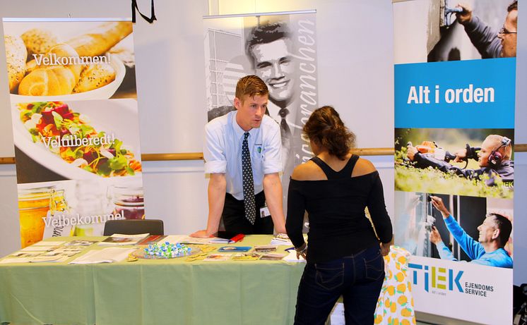 Der skabes kontakter på jobmessen