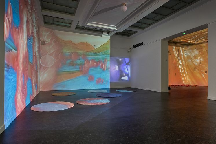 Pipilotti Rist, Stir Heart, Rinse Heart, (2004). The Future is ____. 24.09.2022-05.03.2023. Foto: Lili Zaneta / TKM.