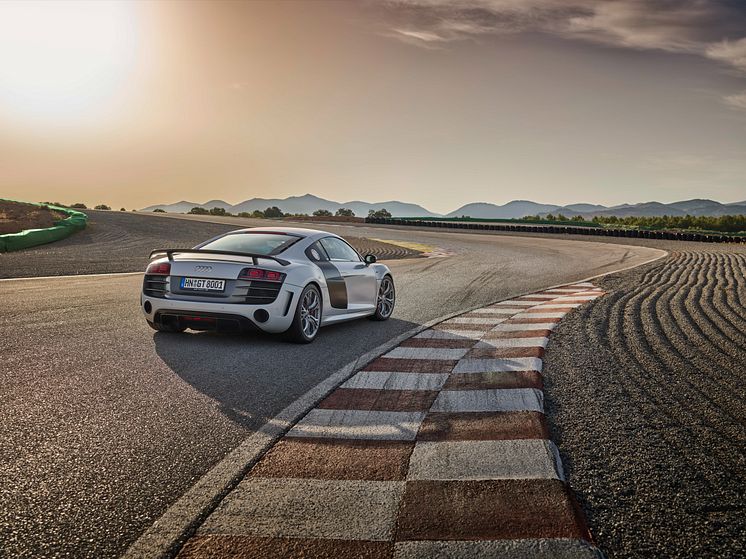 Audi R8 GT Coupé - 1. generation (Suzukagrå)