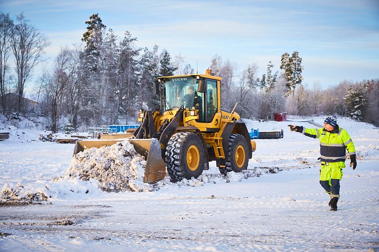 Rekarneskolans Volvo L60F i arbete i Ekeby grusgrop