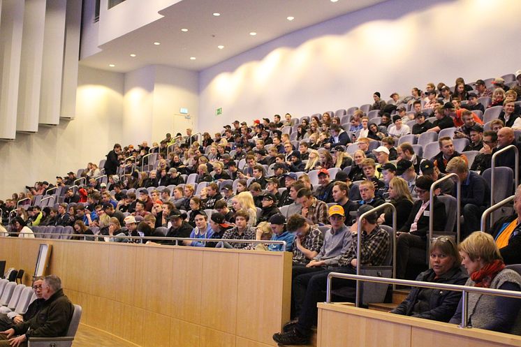 Studenter närbild på Elmia Lantbruk