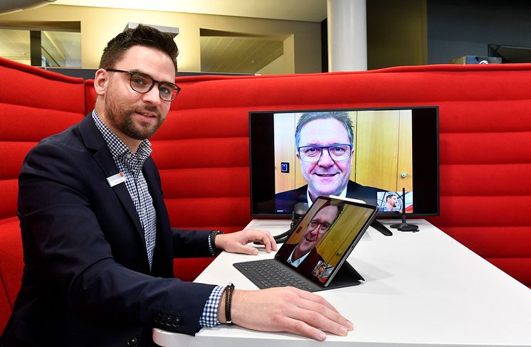 Alle 1.000 Berater der Stadtsparkasse München können ab sofort Video-Beratung anbieten.