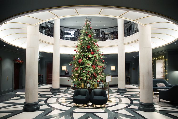 HOTEL KÄMP – Christmas, Lobby 1. Photo Credits: Hotel Kämp