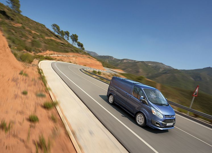 Nya, dynamiska Ford Transit Custom – en transportbil med mer elegans och funktionalitet, bild 2