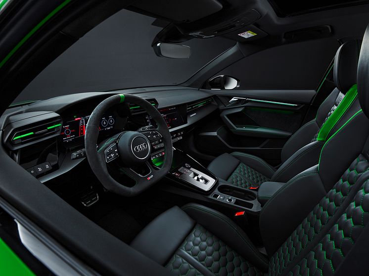 Audi RS 3 interiør med RS-designpakke i grøn