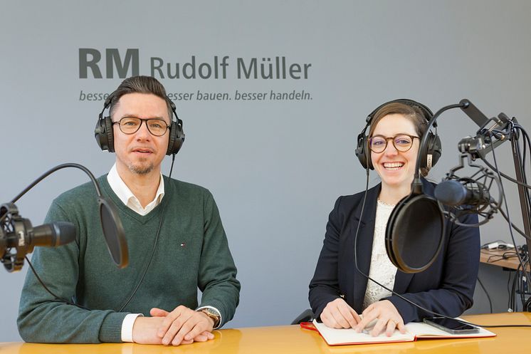 Katharina Backhaus und Markus Langenbach sprechen zweimal im Monat in ihrem Podcast über die aktuellen Herausforderungen beim Bauen