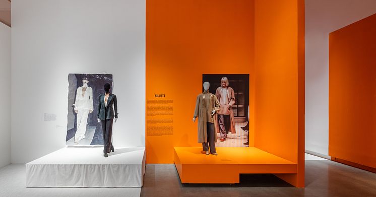 Installationsbild från utställningen Margiela, åren med Hermès