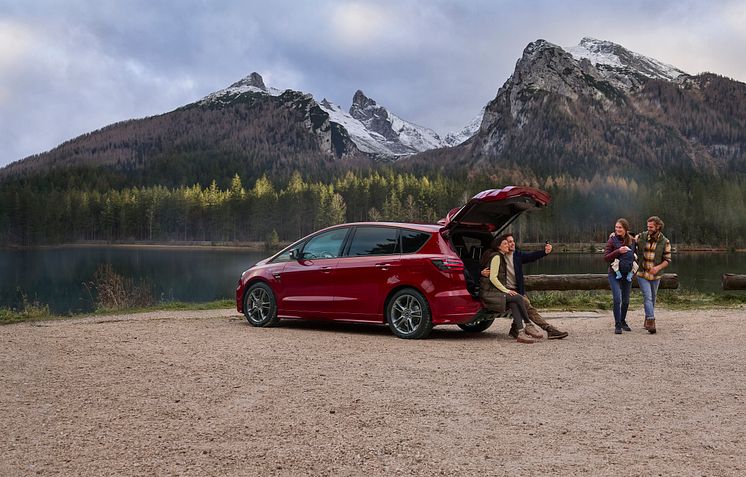 Ford S-MAX Galaxy Hybrid 2021