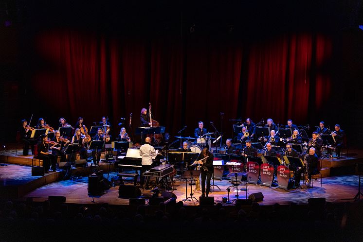 SWR Big Band, John Beasley och Magnus Lindggren