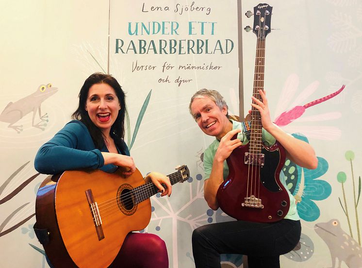 Anja Binelle och Marcus Holmberg i Under ett rabarberblad 