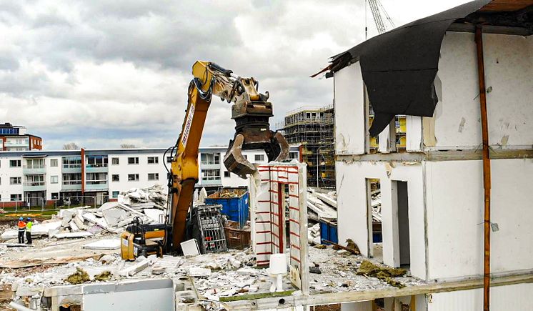 Demontering betongelement Drottninghög