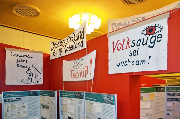 Im ehemaligen Stasi-Kinosaal wird die Sonderausstellung "Leipzig auf dem Weg zur Friedlichen Revolution" gezeigt