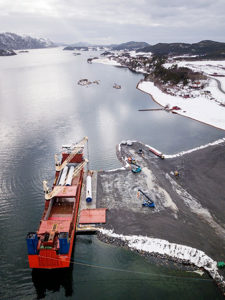 Fra Monstad kai og ut Åfjorden