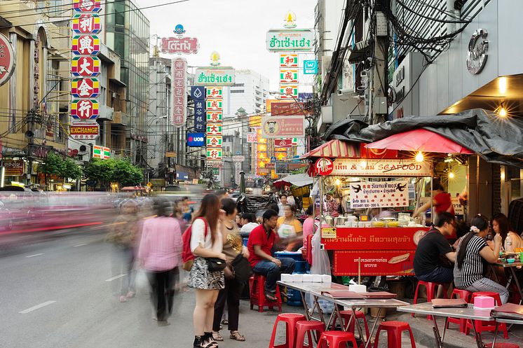 DEST_THAILAND_BANGKOK_CHINA_TOWN_FOOD_MARKET_GettyImages-569877543_Universal_Within usage period_86059