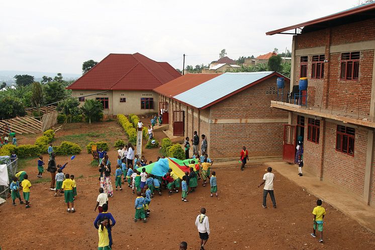 Ein Kaffee, der Schule macht. Louisenlund unterstützt seit 2014 eine Vor- und Primarschule in Ntarama/Ruanda