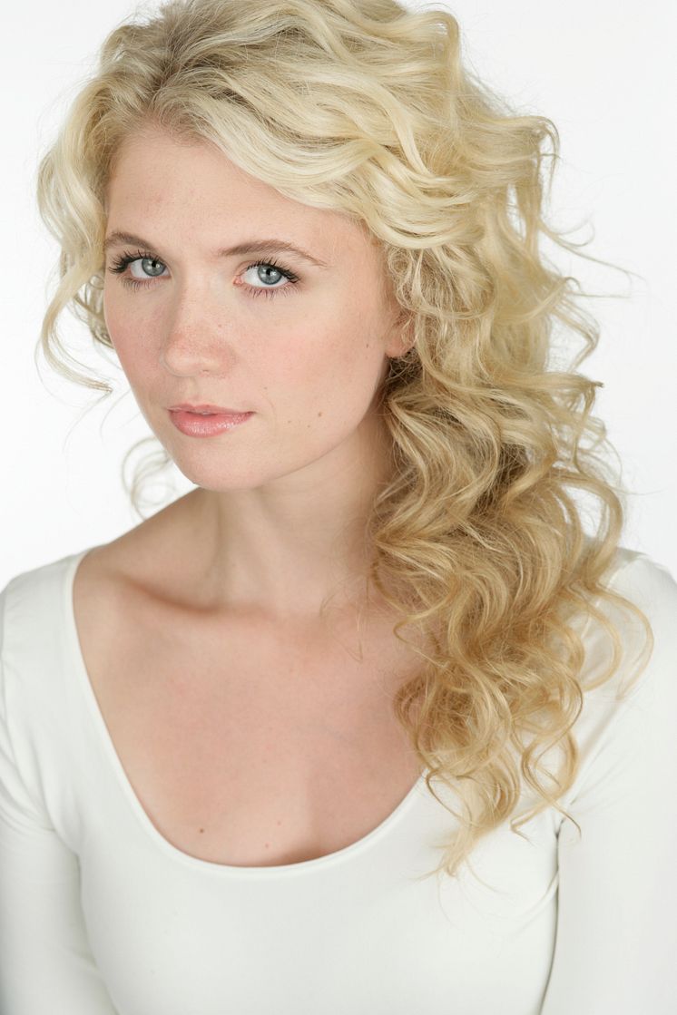 Scarlett Strallen