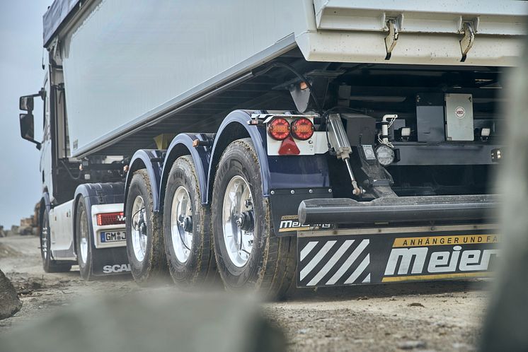 Trailer mit automatischer Reifendruckregelanlage