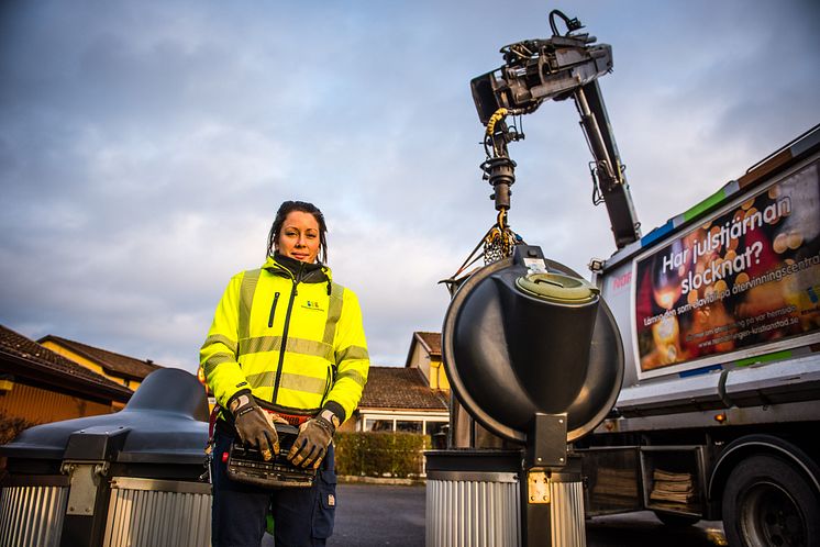 Tömning av underjordsbehållare