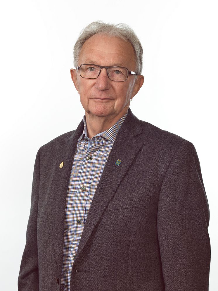 Bertil Jönsson (C), ordinarie ledamot