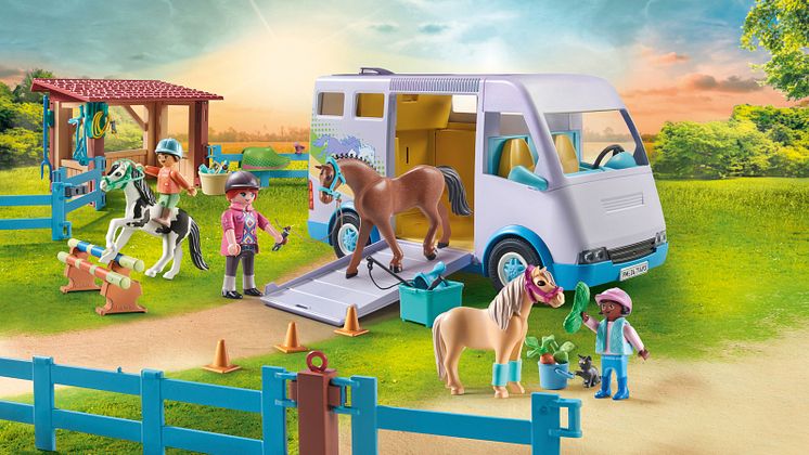 Mobile Reitschule (71493) von PLAYMOBIL